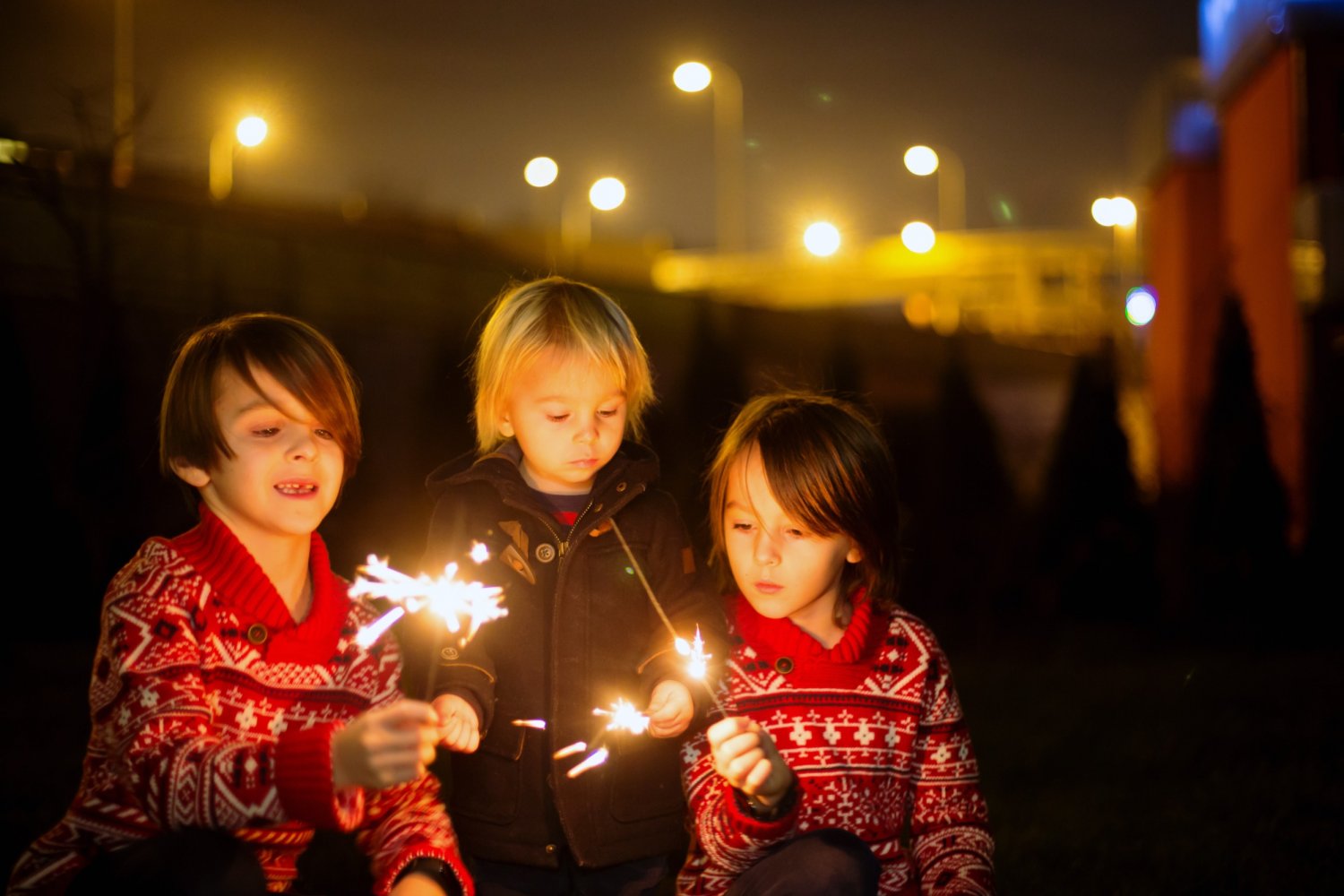 Impreza sylwestrowa z dziećmi: pomysły na zabawę, menu, rozrywki
