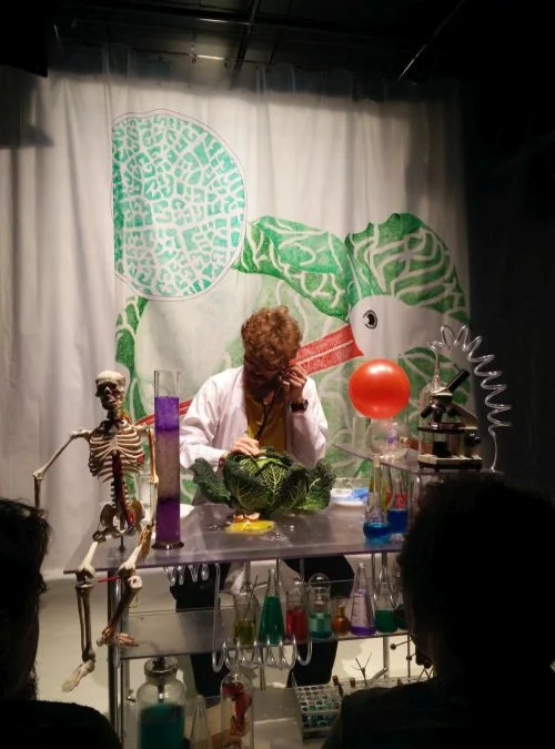 Fragment spektaklu "Bobo BU"