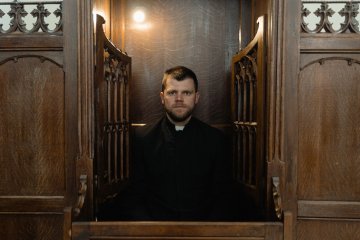 Czy Polacy chcą zakazu spowiedzi dzieci? Wyniki sondażu niejednoznaczne
