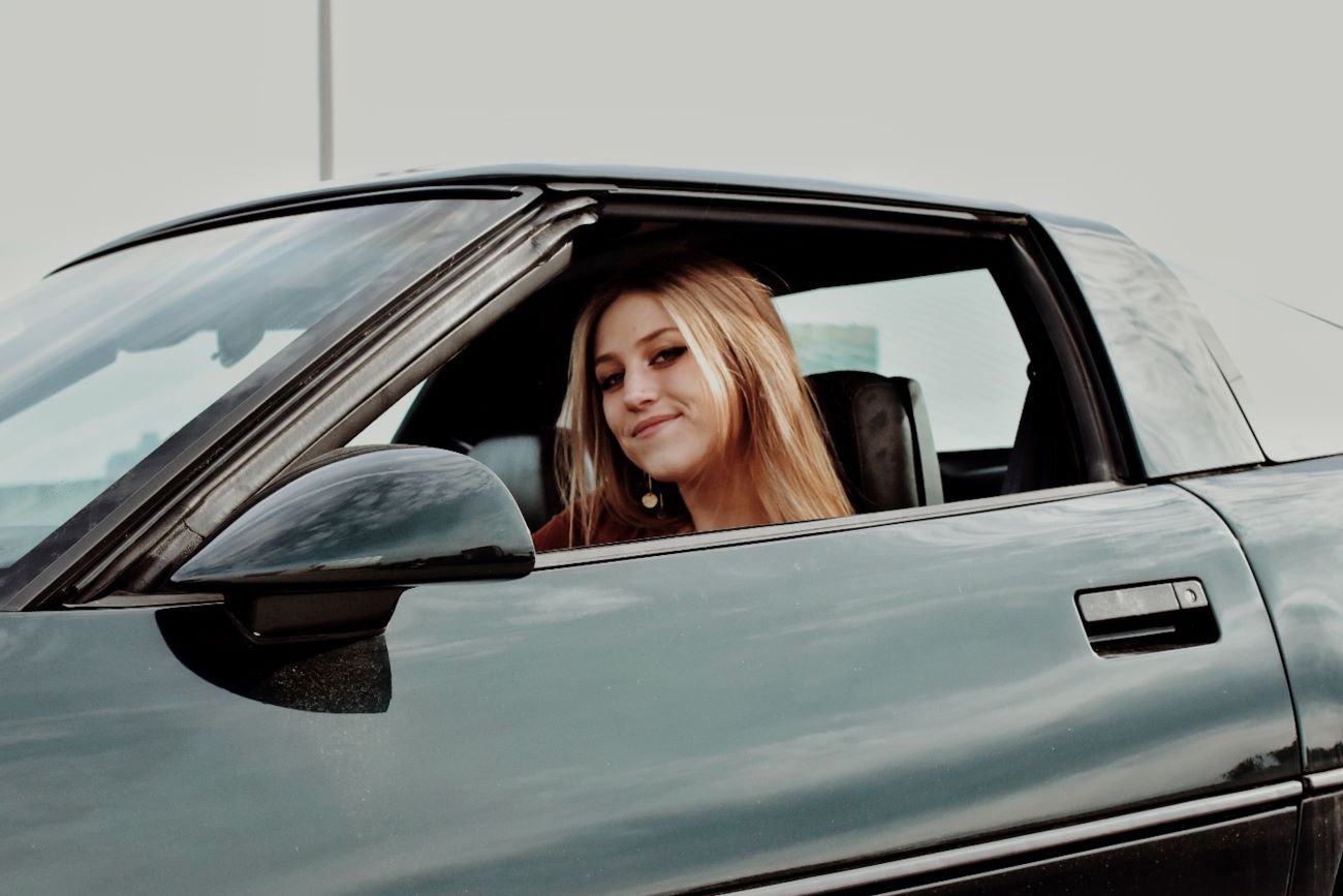 Czy sąd przychyli się do oczekiwań finansowych dziecka, które chce dostawać wyższe alimenty od ojca?