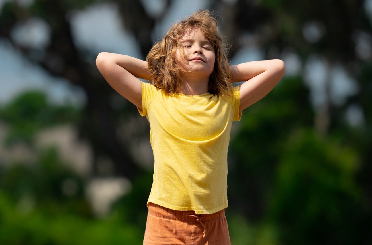 Chcesz wychować dziecko tak, by było pewne siebie? Śpiesz się, wiek ma znaczenie