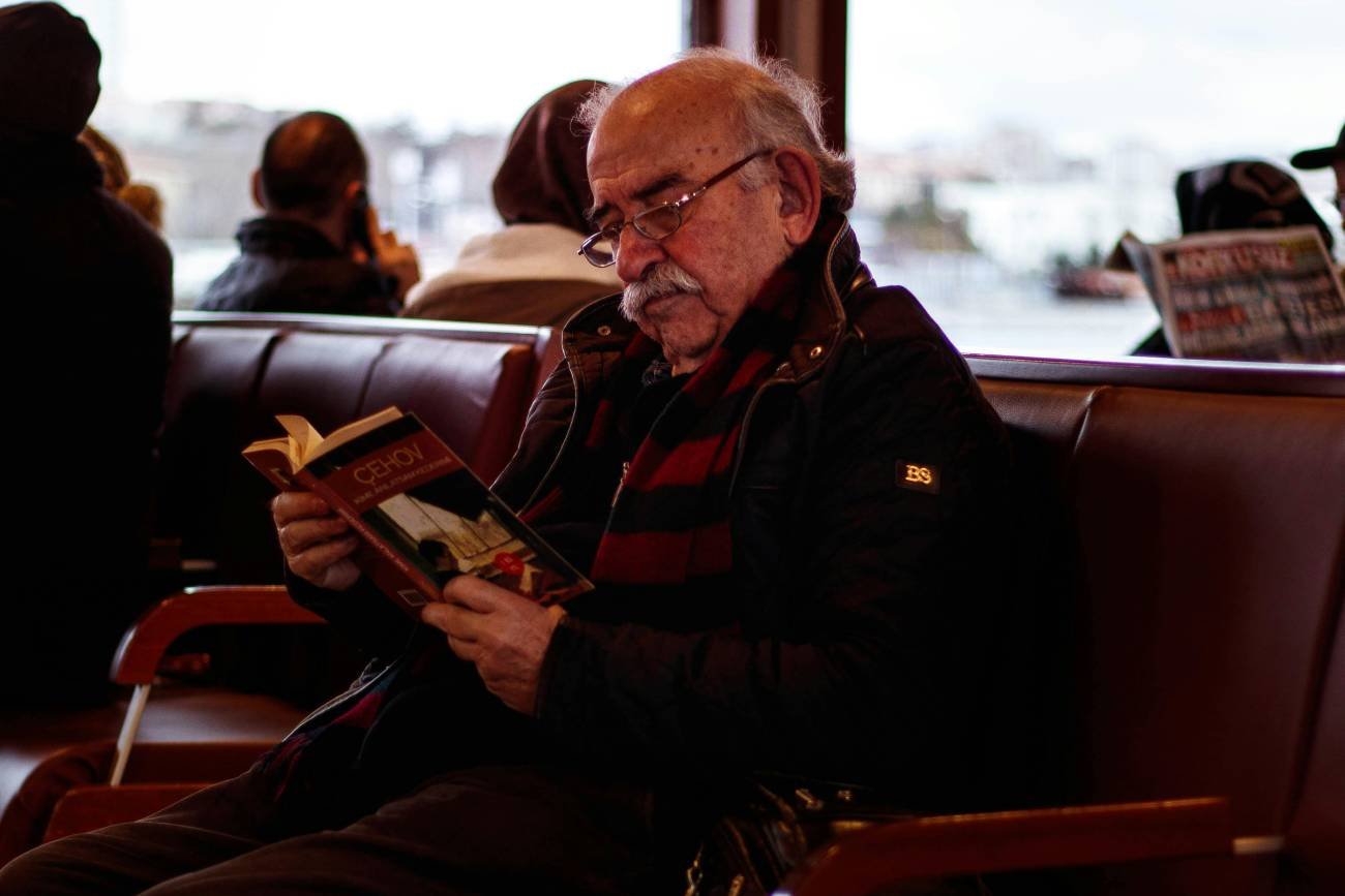 Zepsuty domofon stał się dla mnie symbolem. Młodzi nie zrozumieją zachowania starszego pana