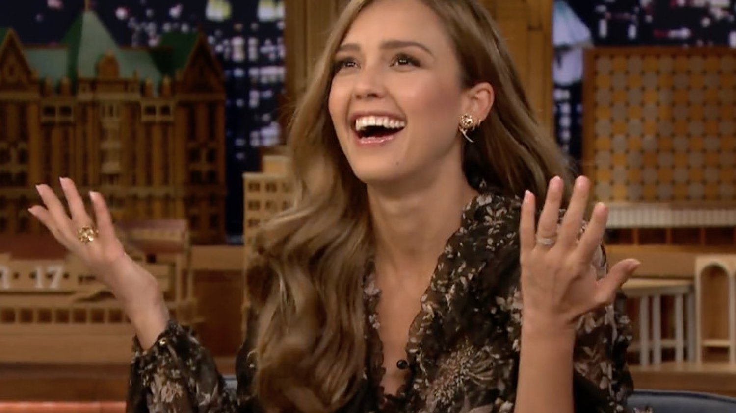 Jessica Alba wystąpiła w telewizyjnym show, w którym zdradziła jaką zasadą kierują się z mężem przy wyborze imion dla dzieci.