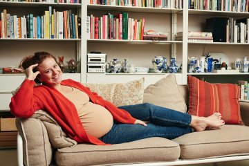 Popularna marka odzieżowa Reserved wystartowała z nową wiosenną kolekcją ubrań dla przyszłych mam – #ReservedForMum. Kobiet w ciąży znajdą w niej modne, wygodne i ekologiczne elementy garderoby do codziennego użytku, lekkiego treningu i kąpieli