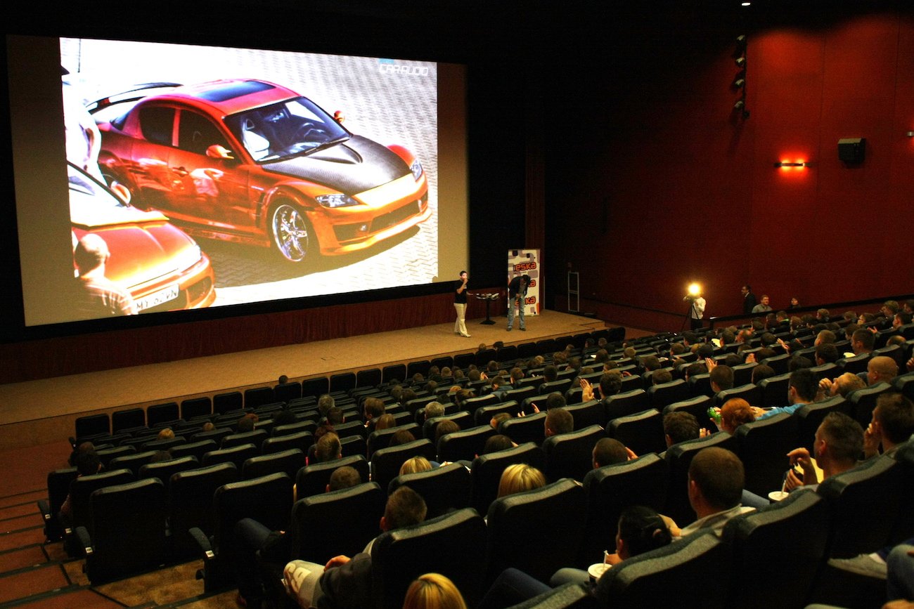 Pokolenie samolubów ma się świetnie. Jeden seans wystarczył, by to zrozumieć