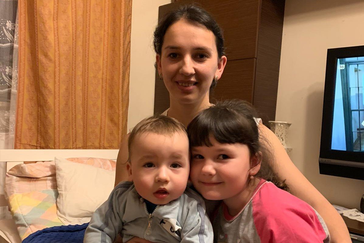 Oksana z dziećmi są już w Warszawie. Dzieci już spokojne.