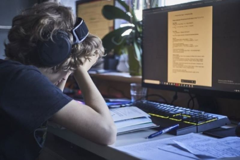 Rodzice mają dość nauki zdalnej