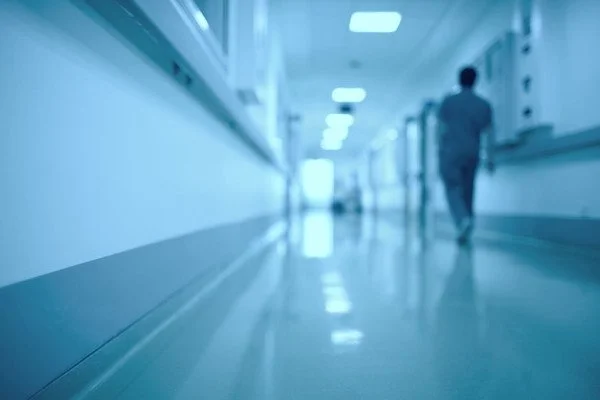 Apel lekarza: Rodzice nie posyłajcie chorych dzieci do szkoły.