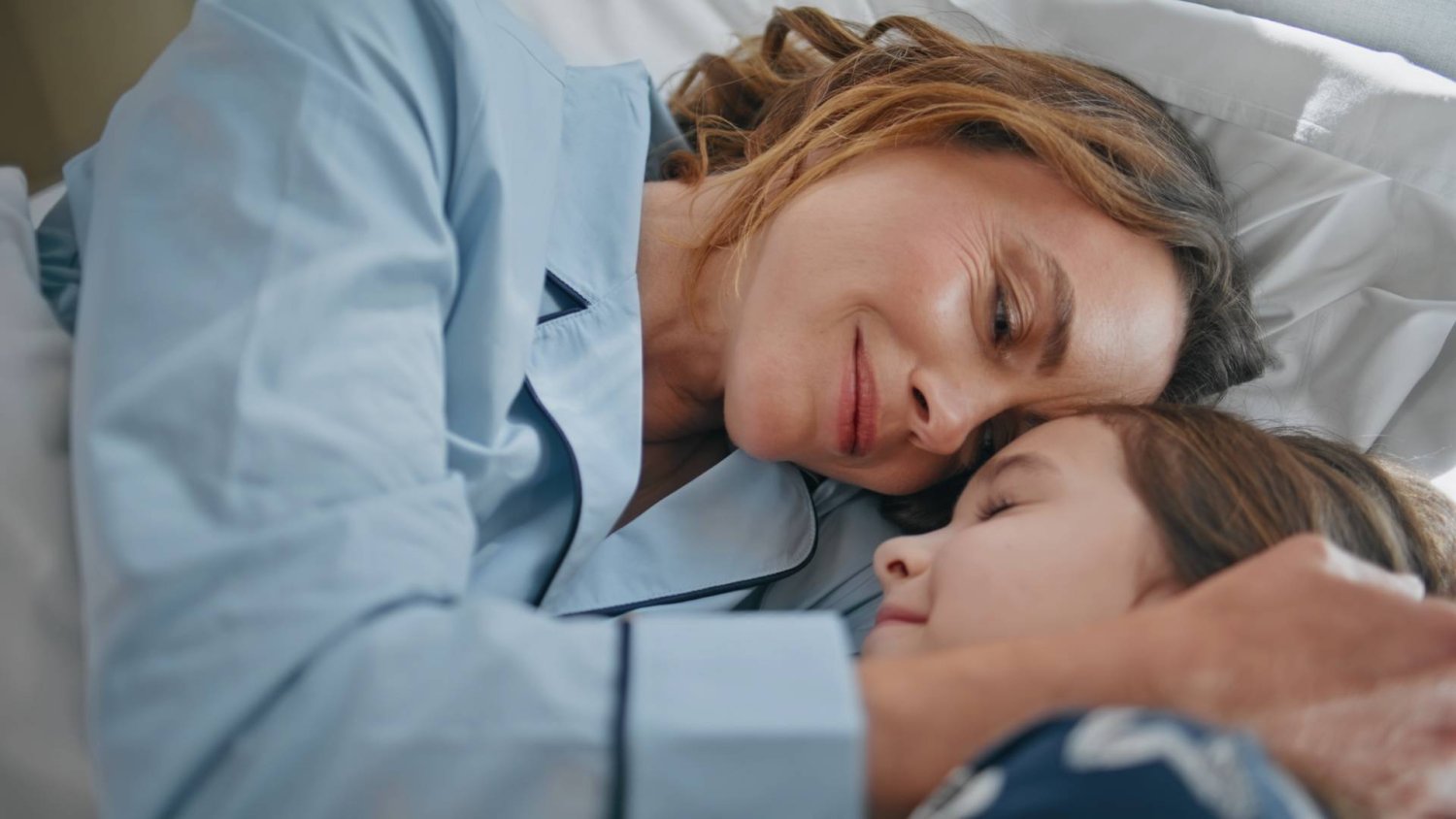 Ten wieczorny rytuał Finów zmienia podejście do lęku. Rodzice też na nim zyskują