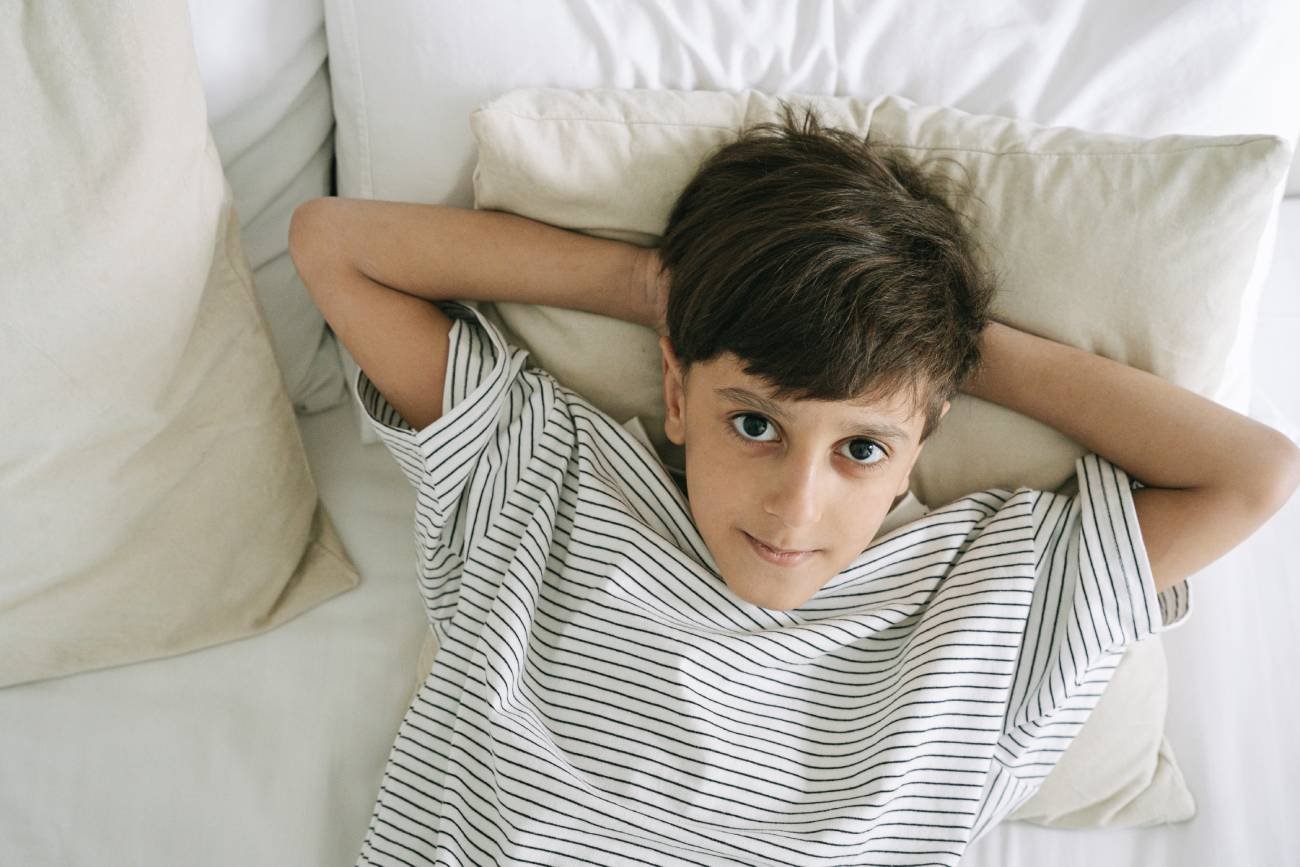 spanie z dzieckiem, do kiedy spać z dzieckiem, sen dziecka, sen nastolatka, kiedy zakończyć spanie z dzieckiem, długie spanie z dzieckiem