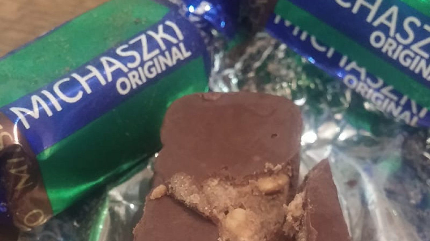 W słodyczach z Biedronki klient znalazł "żywą niespodziankę"