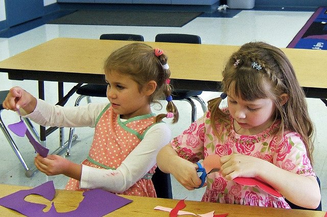 Fot. Pixabay / [url=https://pixabay.com/pl/klasa-przedszkole-elementarne-658002/]debbienews[/url] / [url=https://pixabay.com/pl/service/terms/#usage]CC0 Public Domain[/url]