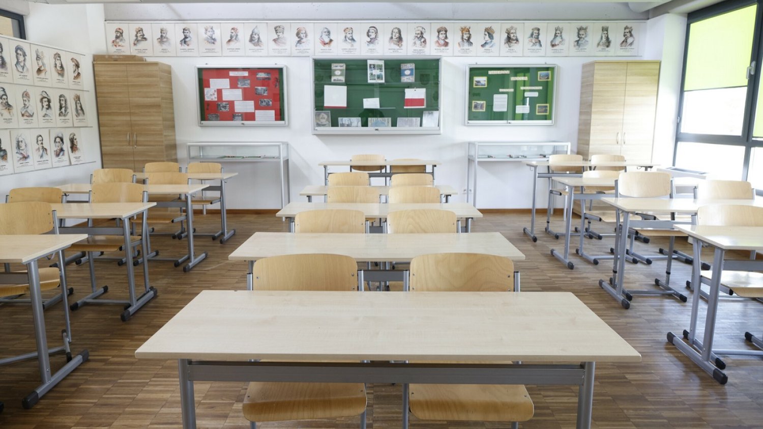Właśnie trwają zebrania klasowe. Właśnie trwają zebrania klasowe.
