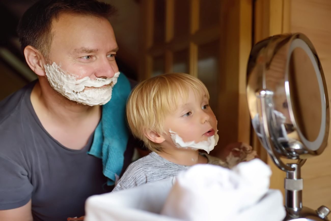 Dziecko uczy się przez obserwację rodziców