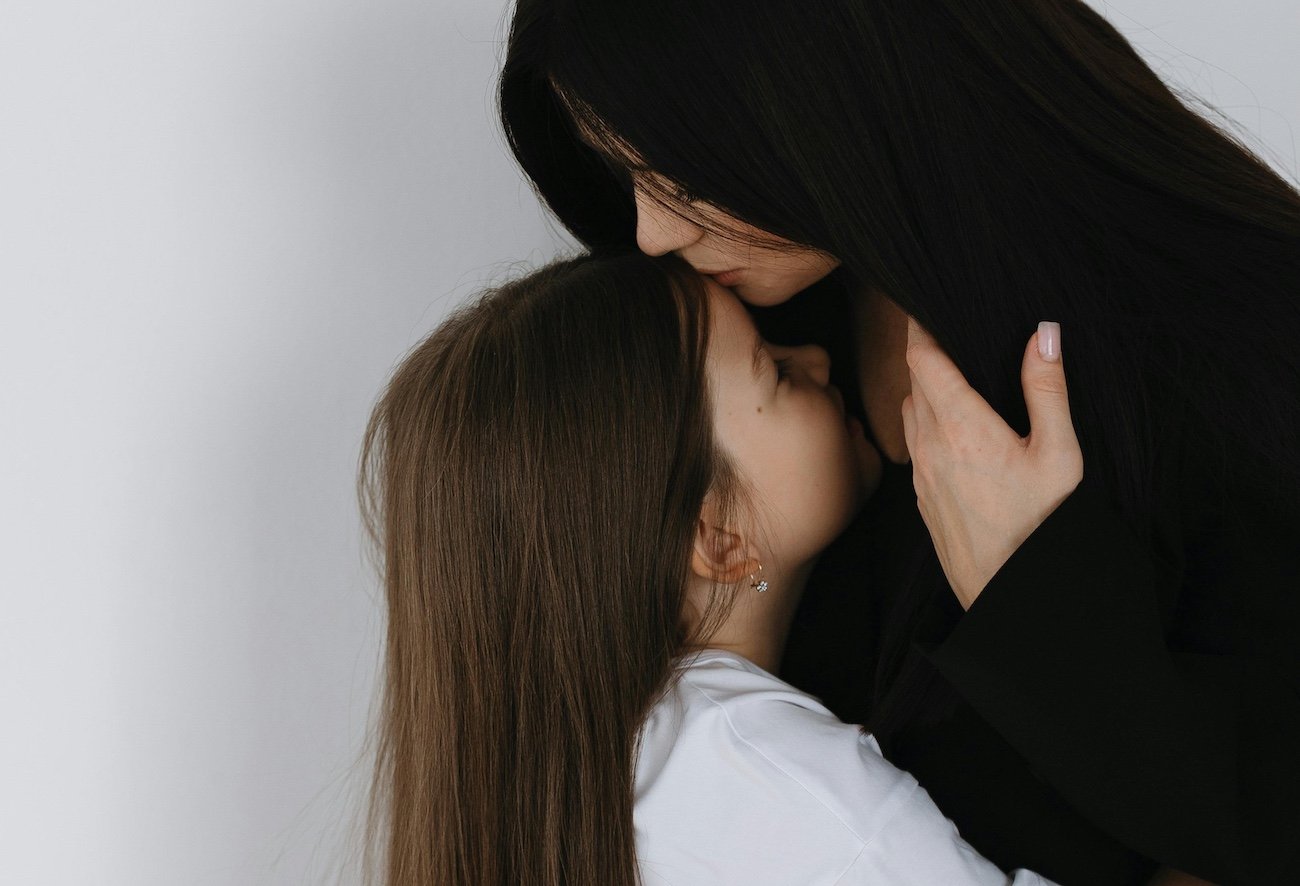 Stwórzmy lepszy świat, w którym ludzie są naprawdę wysłuchiwani, twórzmy swoje małe społeczności, swoje rodziny na innych schematach.