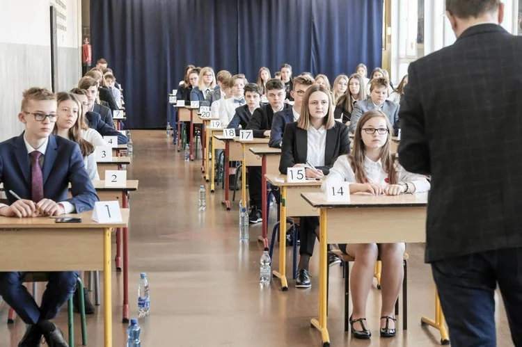 Wyniki egzaminu ósmoklasisty - jak sprawdzić? Wyniki egzaminu ósmoklasisty - jak sprawdzić?