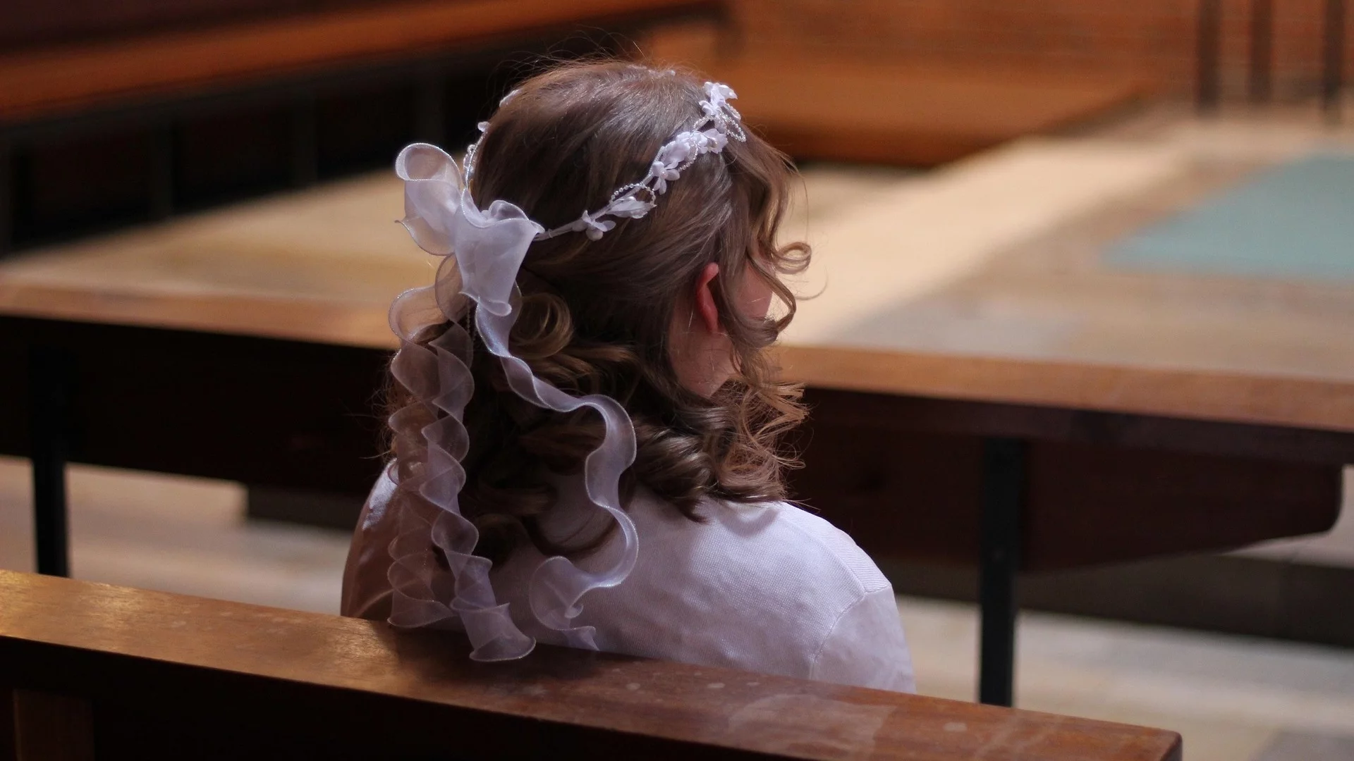 Rodzice narzekają na ceny komunijnych zdjęć. Fotograf: "Nie widzą 80 proc. mojej pracy"