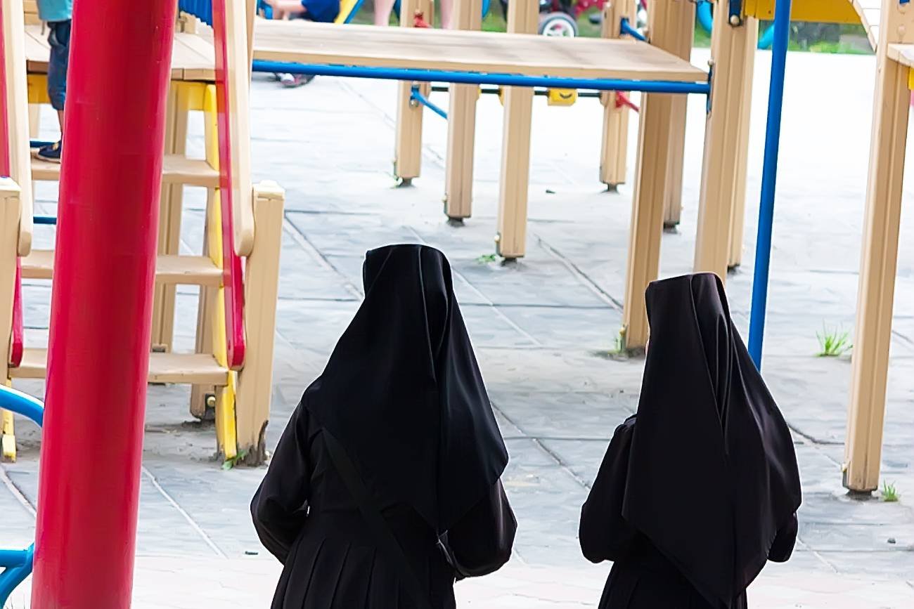 przedszkole, zamknięcie przedszkola, dzieci bez przedszkola, przedszkolaki, zakonnica, siostry zakonne