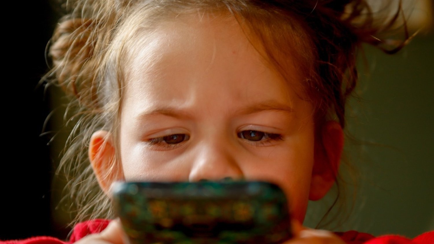 Przerażający film na YouTube Kids