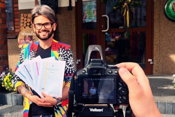 Jakub Tylman: pedagog i nauczyciel, który stara się odczarować szarą polską szkołę.