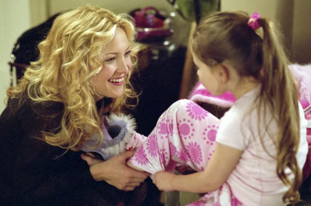 Kate Hudson jako Helen Harris.