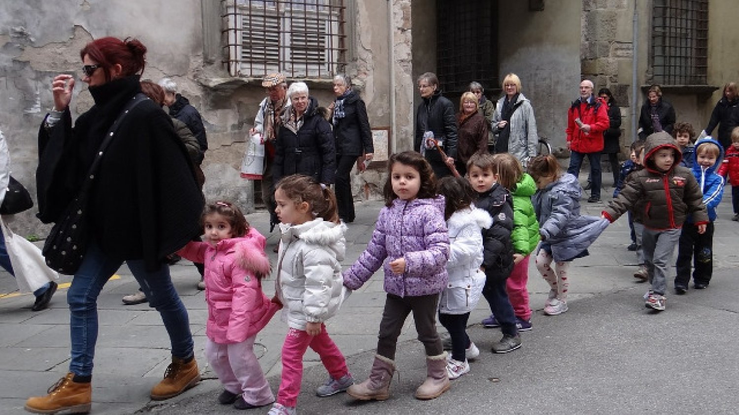 Fot. Pixabay / [url=https://pixabay.com/en/kindergarten-children-walk-more-555442/]whoelfe[/url] / [url=https://pixabay.com/en/service/terms/#usage]CC0 Public Domain[/url]