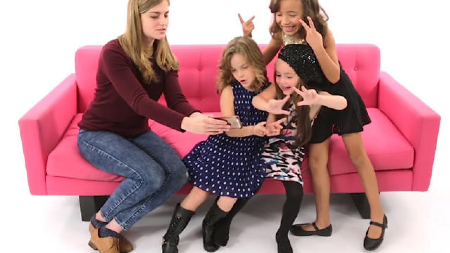 Fot. Screen z Youtube / [url=https://www.youtube.com/watch?v=sr5zF-QpD8Y]Cosmopolitan.com[/url]