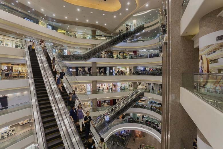 Czy warto zabierać dziecko do centrum handlowego, gdy planujemy długie zakupy?