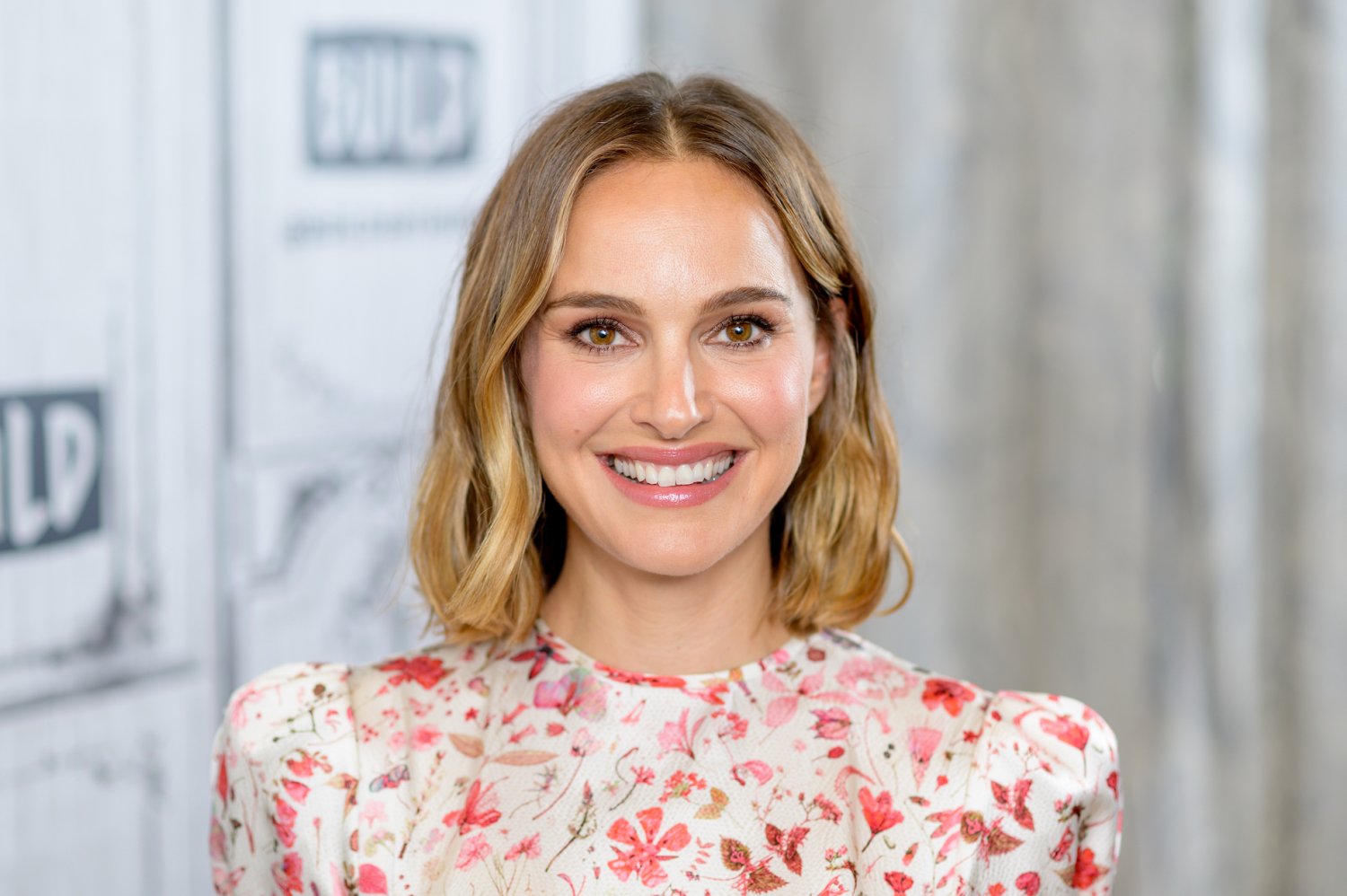 Książka, której zakup czyni dobro. W Polsce ukazują się "Bajki" Natalie Portman