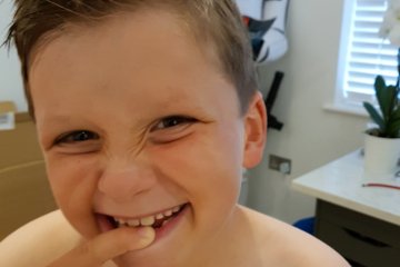 Nietypowy prezent od Wróżki Zębuszki. Zamiast nagrody reklamacja.