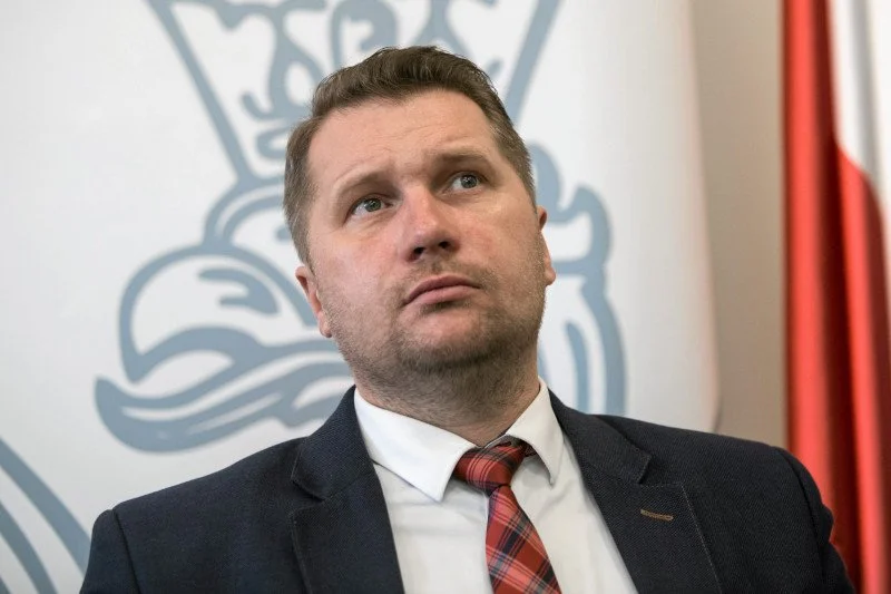 Zmiany w podręcznikach szkolnych. MEiN ujawnia nowe szczegóły Zmiany w podręcznikach szkolnych. MEiN ujawnia nowe szczegóły