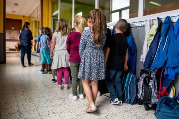 Dzieci rozpoczynające naukę w nowym roku szkolnym 2023/2024.