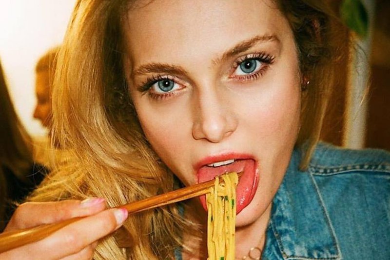 Ola Kowal ma na Instagramie ponad 100 tys. obserwujących. Jest fanką zdrowego jedzenia i stylu życia