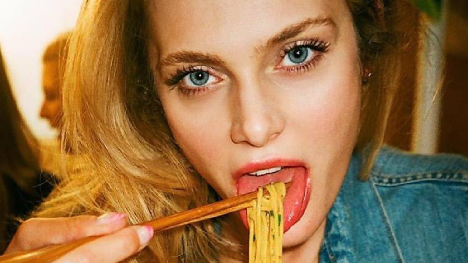 Ola Kowal ma na Instagramie ponad 100 tys. obserwujących. Jest fanką zdrowego jedzenia i stylu życia
