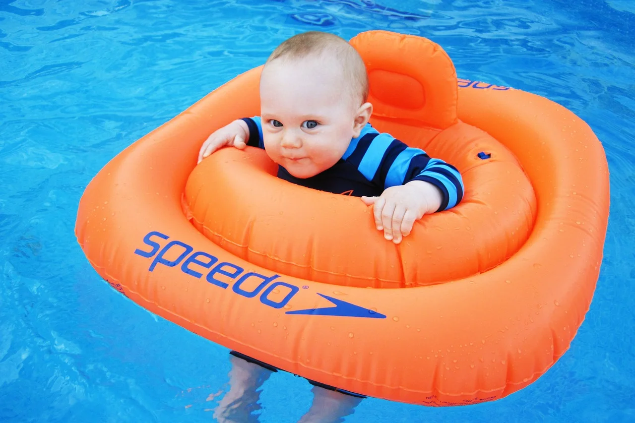 Pływanie sprawia dzieciakom wiele radości!