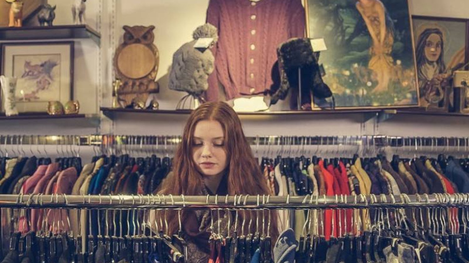 Jak kupować w lumpeksach, żeby zaoszczędzić? 5 zasad zakupów w second-hand