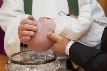 Chrzest nieważny, kiedy chrzest est ważny, chrzciny, kiedy ochrzcić dziecko