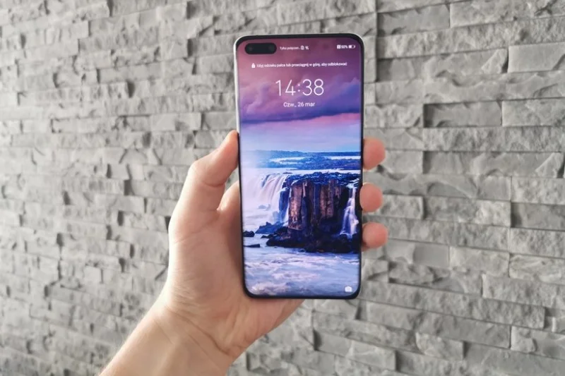 MoreApps to narzędzie do pobierania i instalowania w kilka sekund najpopularniejszych na świecie aplikacji. Aplikację można pobrać ze sklepu Huawei AppGallery na najnowsze urządzenia Huawei oparte o ekosystem Huawei Mobile Services