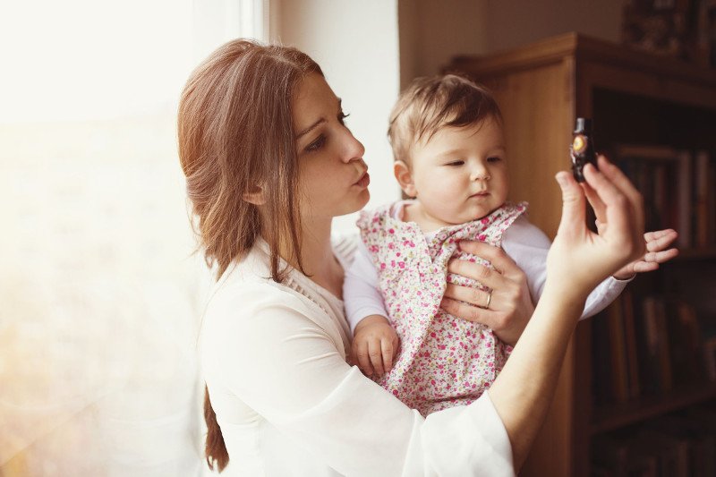 Wybór niani wiąże się z nadwyrężeniem domowego budżetu. Niewiele osób stać na taki komfort.