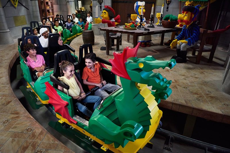 Legoland Dubai to parki rozrywki w Dubaju przeznaczony dla starszych i młodszych miłośników popularnych klocków LEGO. Obiekt składa się z 6 krain oferujących 40 rozrywek