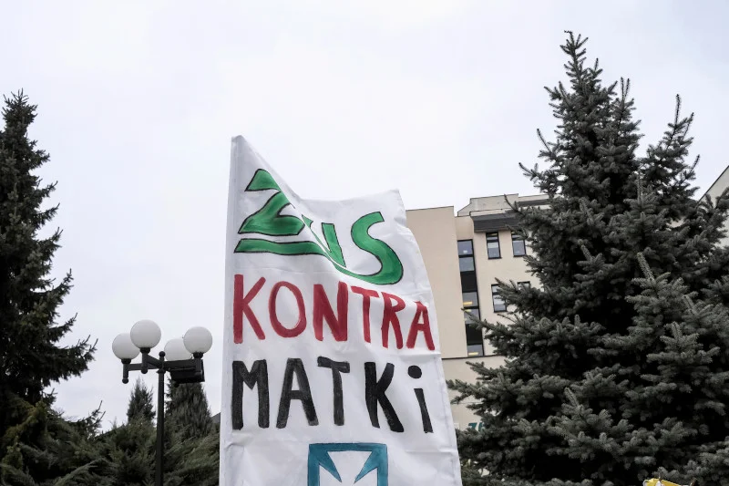 ZUS a zasiłek macierzyński. Zus kontra matki ZUS a zasiłek macierzyński. Zus kontra matki