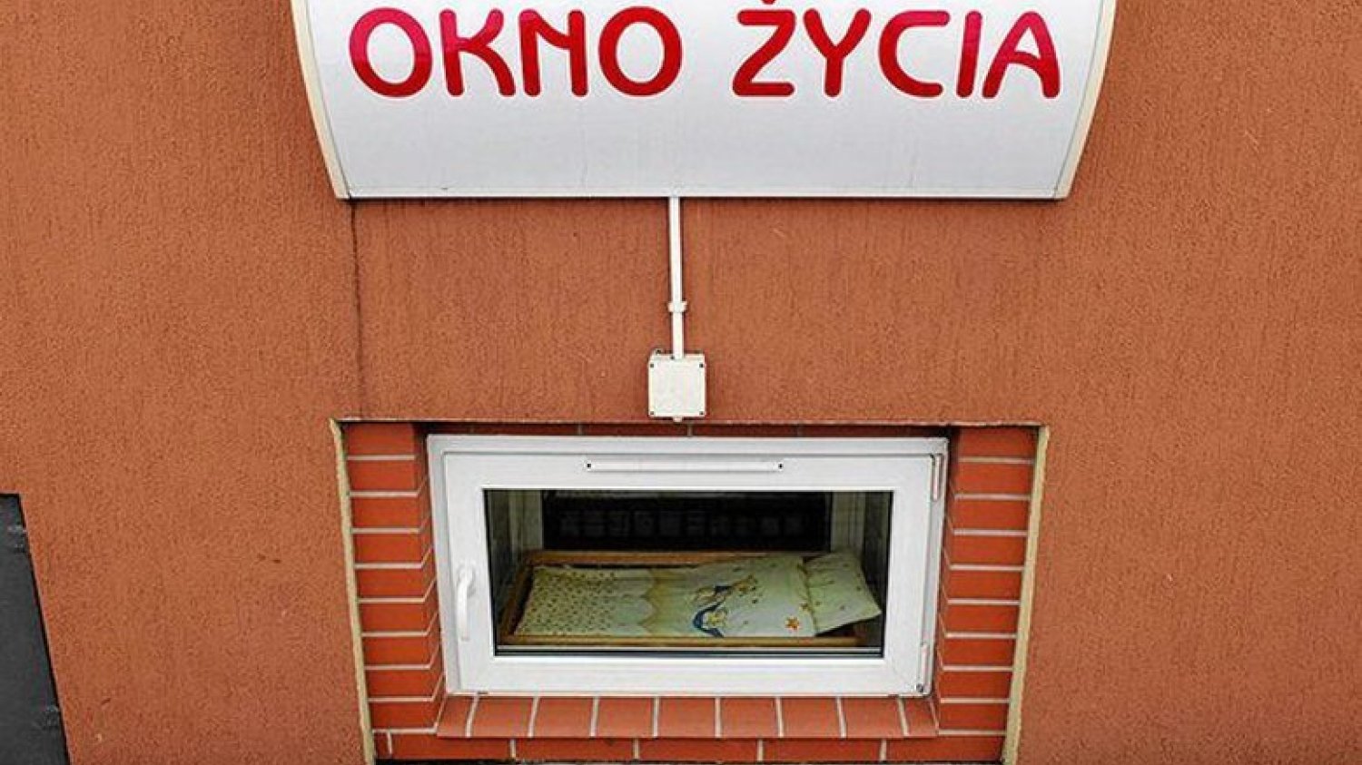 W Oknie Życia można pozostawić dziecko bez limitów wiekowych (!)