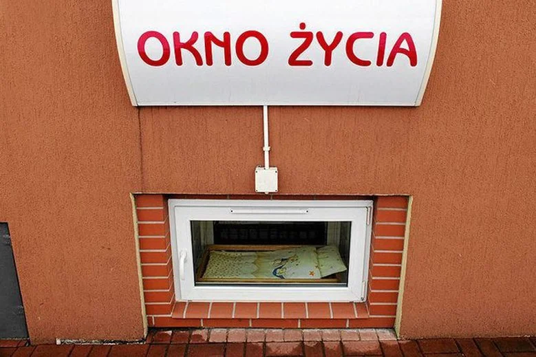 W Oknie Życia można pozostawić dziecko bez limitów wiekowych (!)