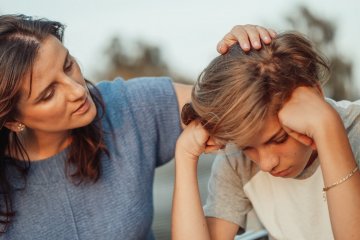 Rozmowa o trudnych emocjach — jak wpływa na dziecko Rozmowa o trudnych emocjach — jak wpływa na dziecko