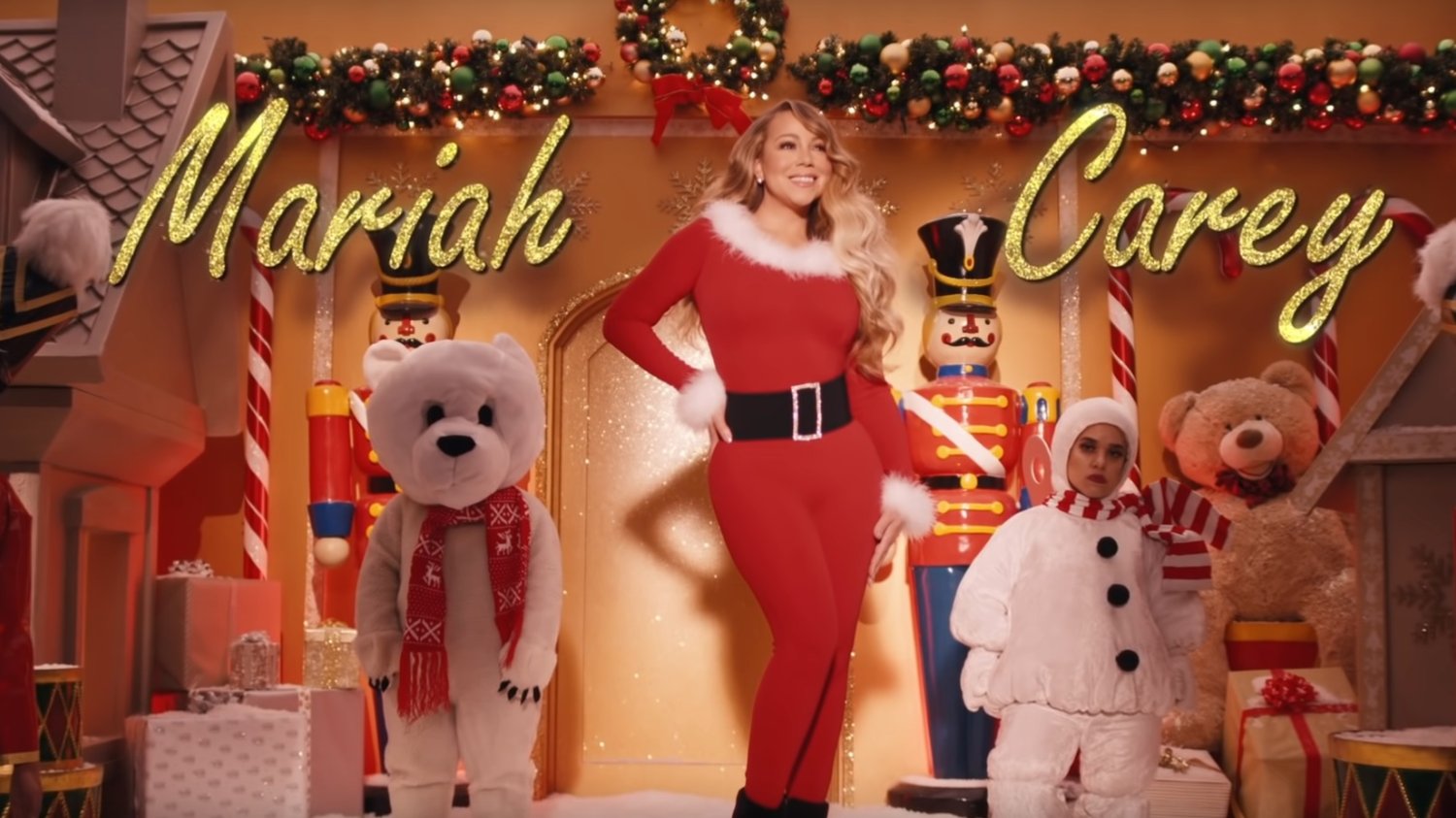 Jedną z najbardziej rozpoznawalnych piosenek świątecznych jest "All I Want for Christmas Is You" w wykonaniu Mariah Carey