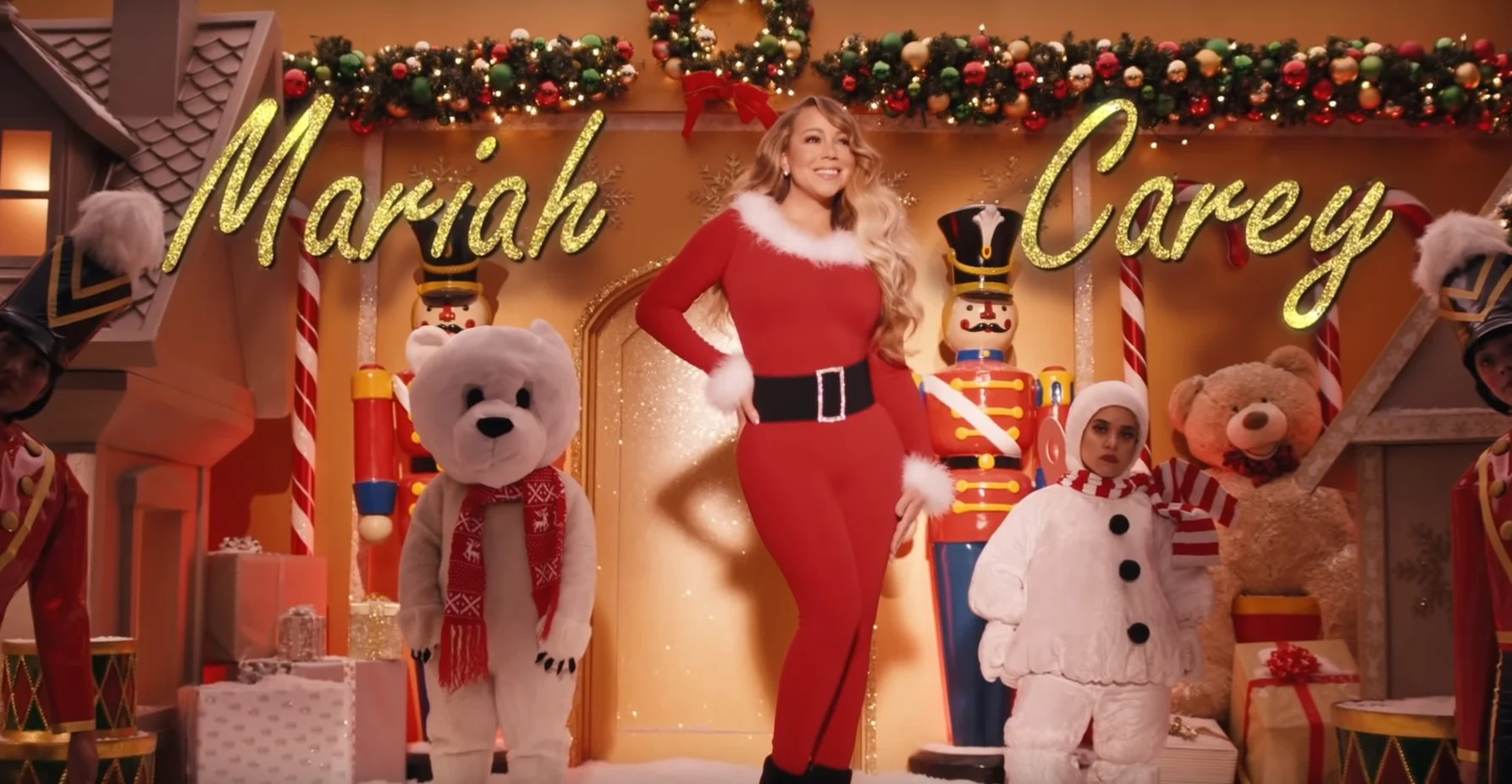 Jedną z najbardziej rozpoznawalnych piosenek świątecznych jest "All I Want for Christmas Is You" w wykonaniu Mariah Carey