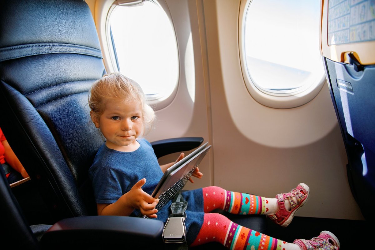 Samolot jeszcze nie wystartował, a cyrk już się zaczął. Od dzieci gorsi są rodzice