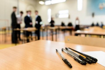 Sala na egzaminie ósmoklasisty. Sala na egzaminie ósmoklasisty.