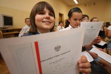 Świadectwo z czerwonym paskiem - interpelacja 9886 Świadectwo z czerwonym paskiem - interpelacja 9886