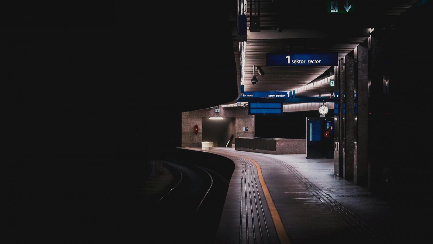 Ciche dzieci w wózkach pod Dworcem Centralnym. Rzeczniczka Praw Dziecka bije na alarm